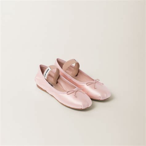 miu miu pink ballerina